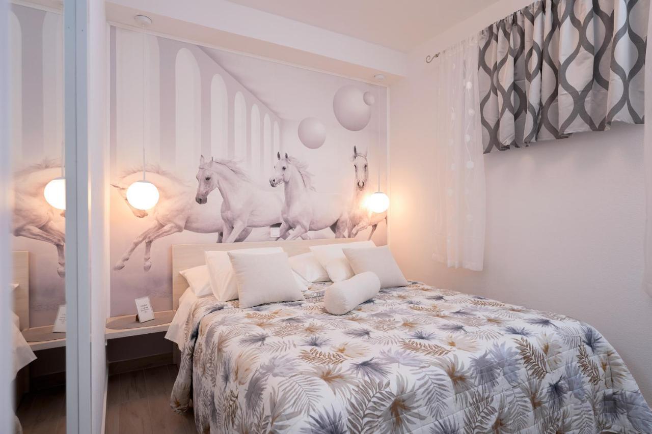 Apartment Capitis In The Center Hvar Town
