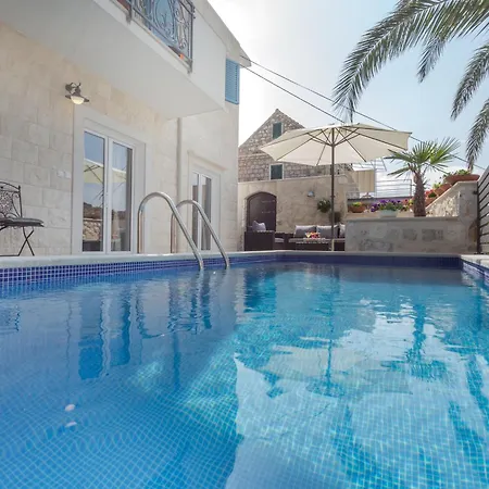 Villa Capitis In The Center -Private Pool Hvar Town Exterior foto