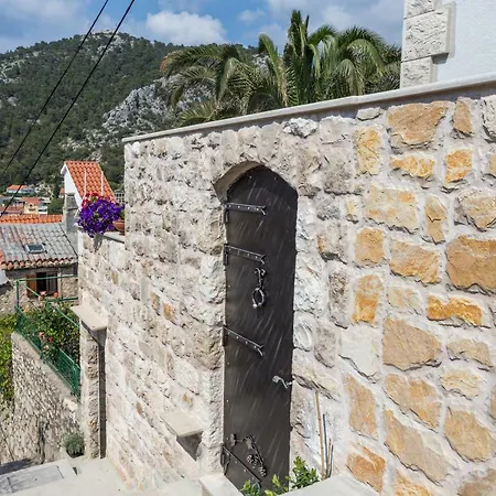 Villa Capitis In The Center -Private Pool Hvar Town Exterior foto