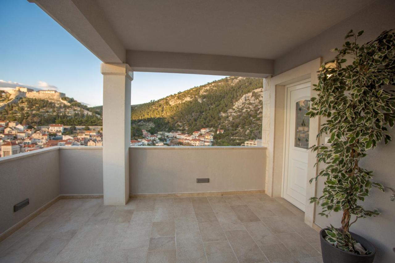Capitis In The Center -private Pool Apartament *