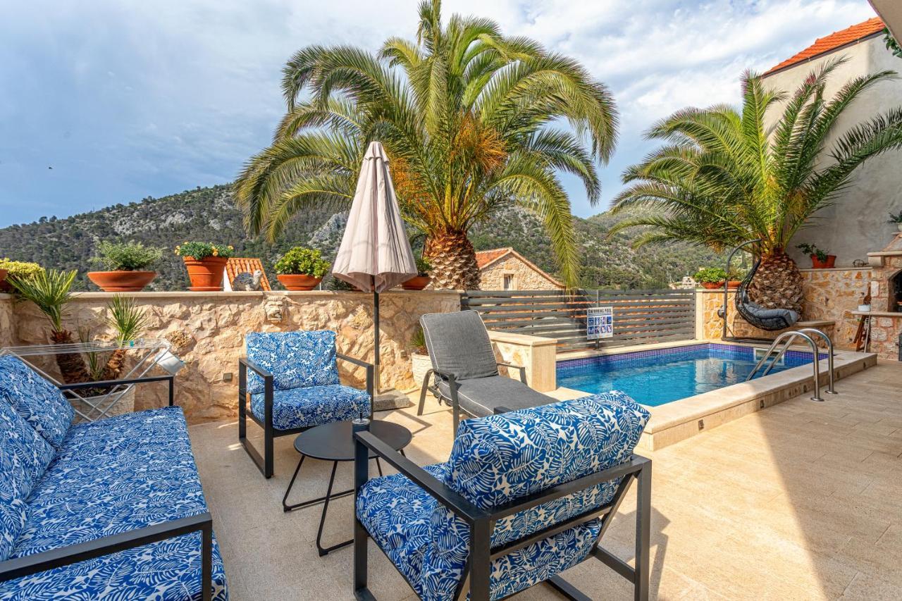 Capitis In The Center -private Pool Apartament Hvar Town