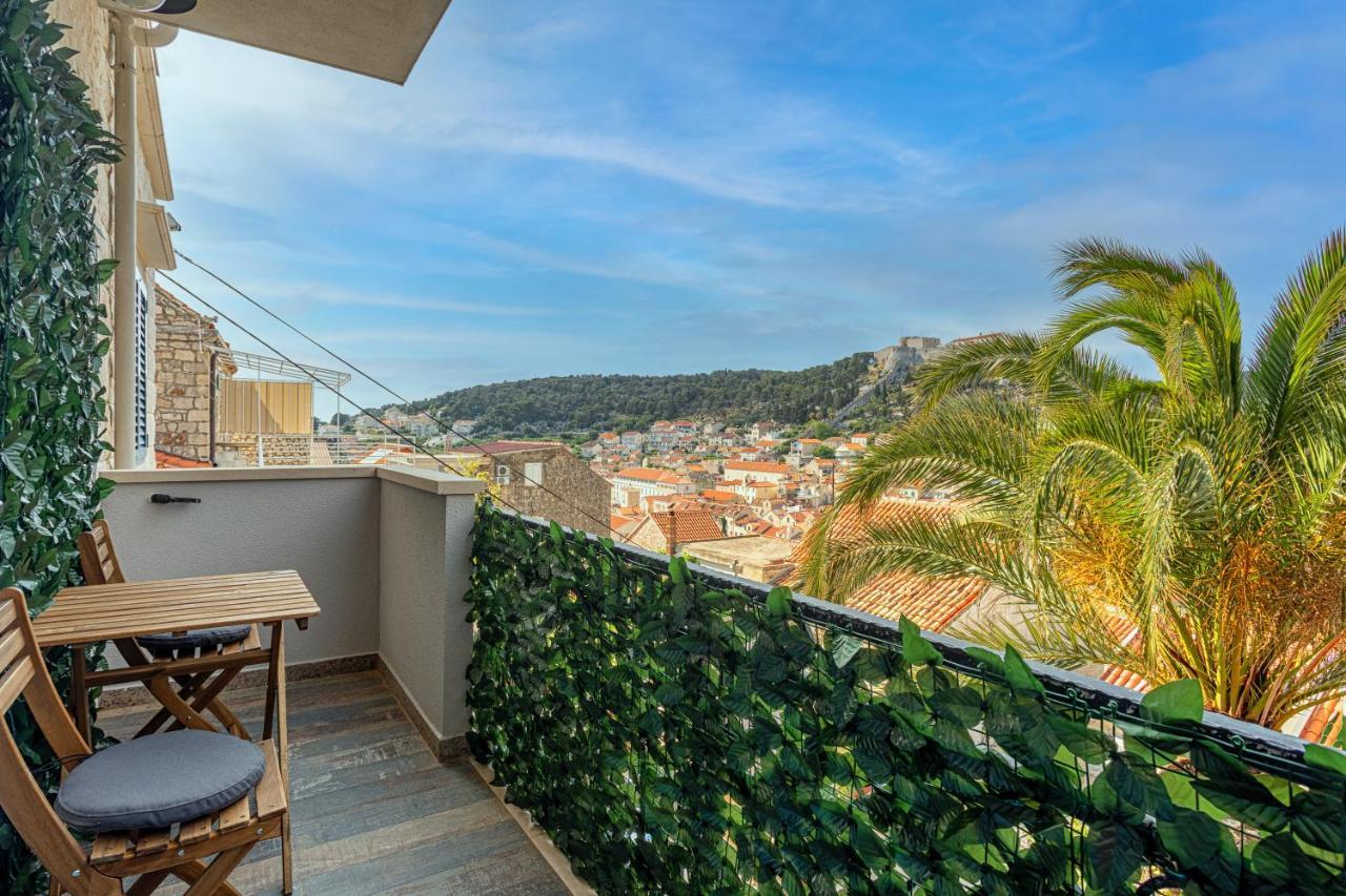 Capitis In The Center -private Pool Hvar Town