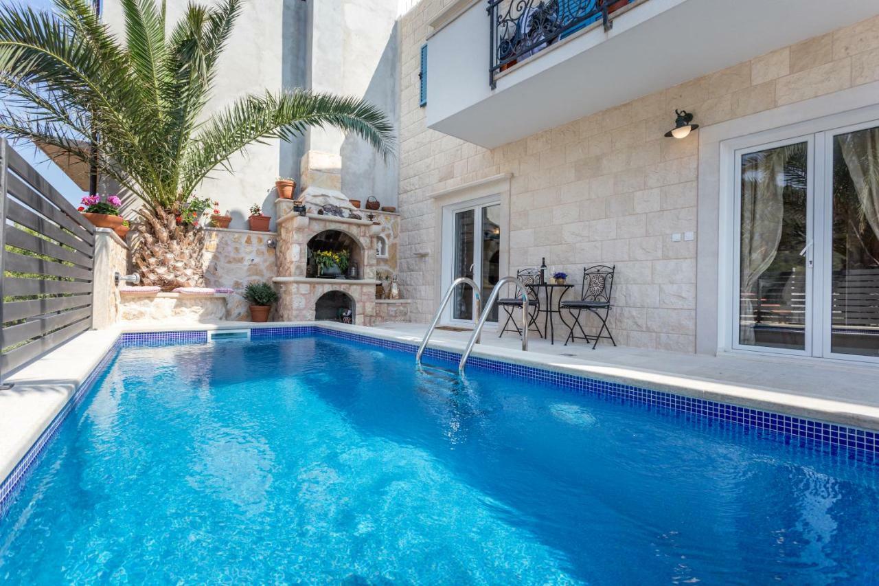 Apartament Capitis In The Center -private Pool Hvar Town